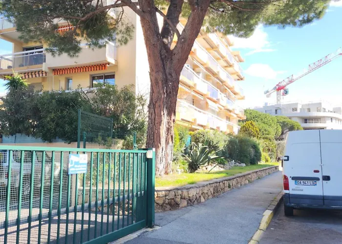De Fréjus